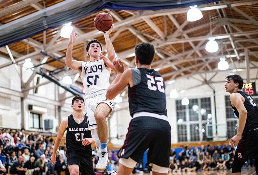 保利预科 Boys Basketball in action on the court